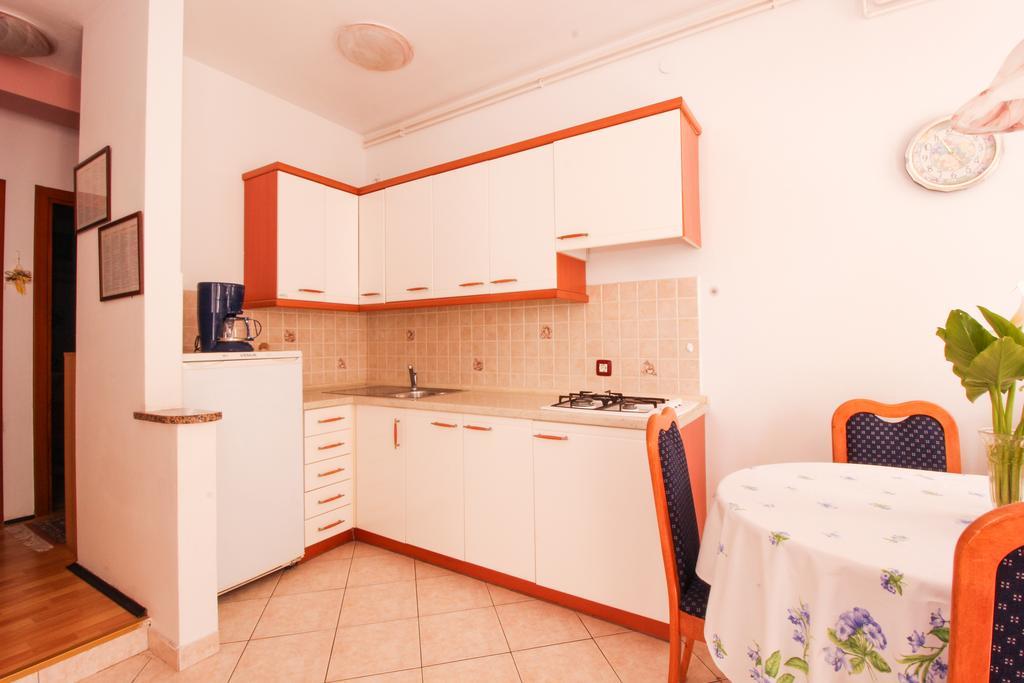 Apartments Sonja Rovigno Esterno foto
